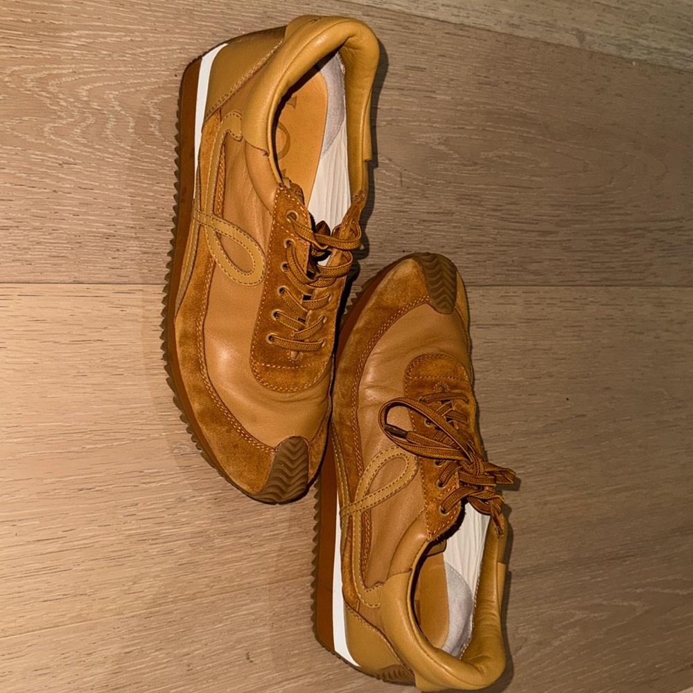 Loewe Flow Runner 39 Tan/Camel